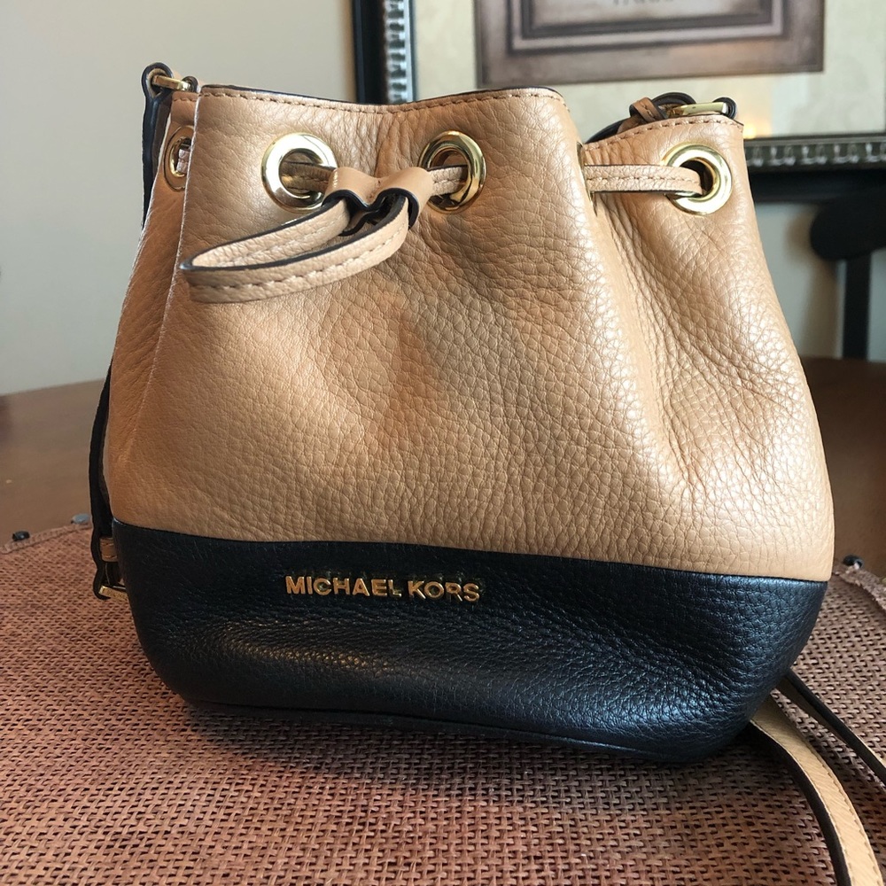 AUTHENTIC Micheal Kors bag